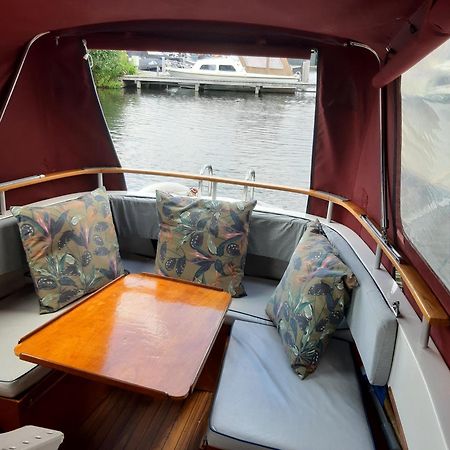Hotel Motor Yacht Almaz Ámsterdam Exterior foto